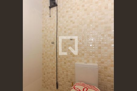 Apartamento à venda com 128m², 4 quartos e sem vaga Apartamento à venda com 128m², 4 quartos e sem vagaBanheiro 2