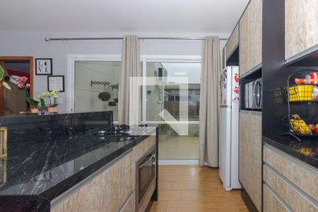 Apartamento à venda com 128m², 4 quartos e sem vaga Apartamento à venda com 128m², 4 quartos e sem vagaCozinha