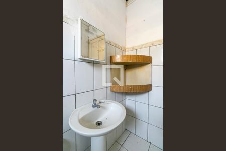 Casa à venda com 360m², 1 quarto e 3 vagas Casa à venda com 360m², 1 quarto e 3 vagasBanheiro