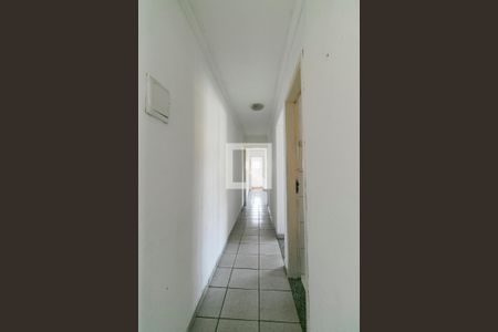 Casa à venda com 360m², 1 quarto e 3 vagas Casa à venda com 360m², 1 quarto e 3 vagasCorredor