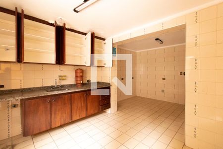 Casa à venda com 200m², 3 quartos e 2 vagas Casa à venda com 200m², 3 quartos e 2 vagasCopa / Cozinha