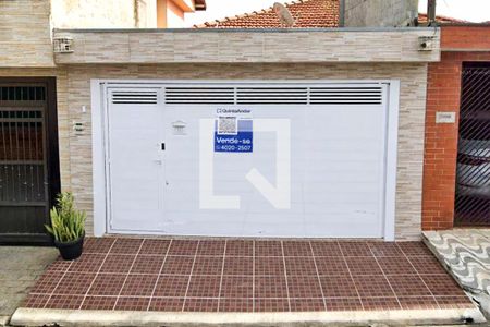 Casa à venda com 150m², 4 quartos e 2 vagas Casa à venda com 150m², 4 quartos e 2 vagasFachada