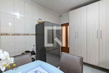 Casa à venda com 150m², 4 quartos e 2 vagas Casa à venda com 150m², 4 quartos e 2 vagasCozinha
