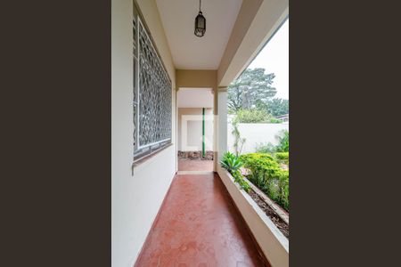 Casa à venda com 126m², 2 quartos e 8 vagas Casa à venda com 126m², 2 quartos e 8 vagasEntrada