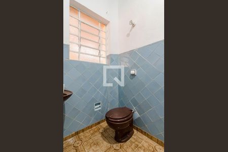 Casa à venda com 126m², 2 quartos e 8 vagas Casa à venda com 126m², 2 quartos e 8 vagasBanheiro