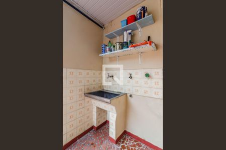 Casa à venda com 126m², 2 quartos e 8 vagas Casa à venda com 126m², 2 quartos e 8 vagasÁrea de serviço