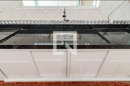 Casa à venda com 126m², 2 quartos e 8 vagas Casa à venda com 126m², 2 quartos e 8 vagasCozinha