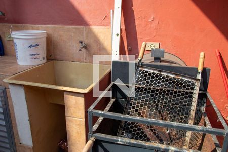 Casa à venda com 267m², 5 quartos e 2 vagas Casa à venda com 267m², 5 quartos e 2 vagasQuintal