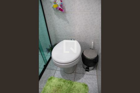 Casa à venda com 267m², 5 quartos e 2 vagas Casa à venda com 267m², 5 quartos e 2 vagasBanheiro 2