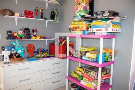 Casa à venda com 267m², 5 quartos e 2 vagas Casa à venda com 267m², 5 quartos e 2 vagasQuarto de Serviço 1