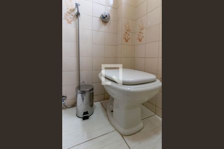 Apartamento à venda com 72m², 3 quartos e 2 vagas Apartamento à venda com 72m², 3 quartos e 2 vagasBanheiro Social