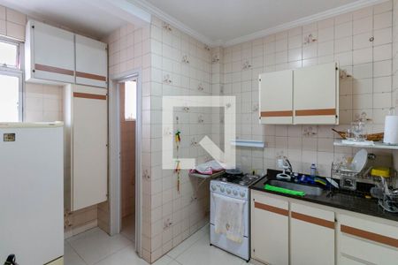 Apartamento à venda com 72m², 3 quartos e 2 vagas Apartamento à venda com 72m², 3 quartos e 2 vagasCozinha e Área de Serviço