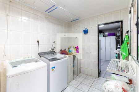 Casa para alugar com 147m², 2 quartos e 4 vagas Casa para alugar com 147m², 2 quartos e 4 vagasLavanderia