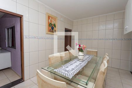 Casa à venda com 205m², 3 quartos e 3 vagas Casa à venda com 205m², 3 quartos e 3 vagasCopa