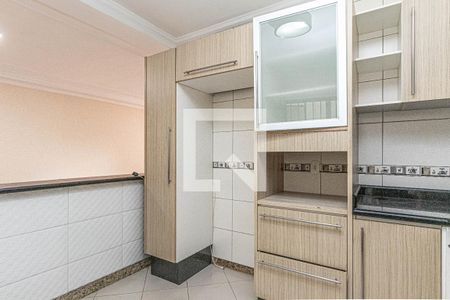 Casa à venda com 514m², 6 quartos e 8 vagas Casa à venda com 514m², 6 quartos e 8 vagasCozinha 1