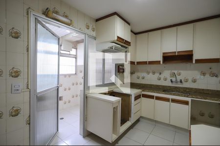 Apartamento à venda com 90m², 3 quartos e 2 vagasCozinha