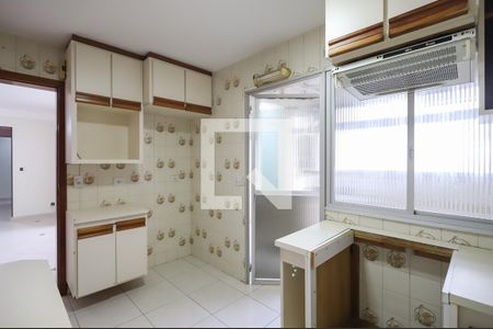 Apartamento à venda com 90m², 3 quartos e 2 vagasCozinha