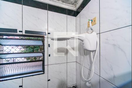 Casa à venda com 326m², 3 quartos e 6 vagas Casa à venda com 326m², 3 quartos e 6 vagasChuveiro