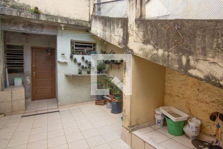 Casa à venda com 240m², 3 quartos e 2 vagasQuintal