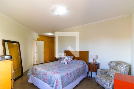 Casa à venda com 289m², 3 quartos e 10 vagasQuarto da suíte 1