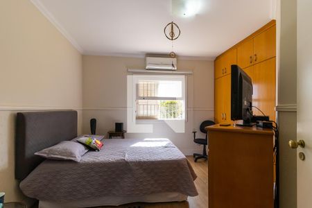 Casa à venda com 289m², 3 quartos e 10 vagasQuarto da suíte 2