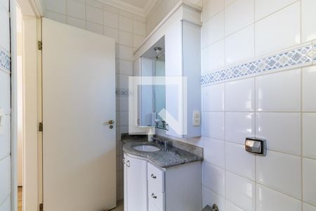 Casa à venda com 289m², 3 quartos e 10 vagasBanheiro da suíte 2
