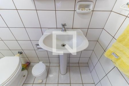 Casa à venda com 289m², 3 quartos e 10 vagasBanheiro externo