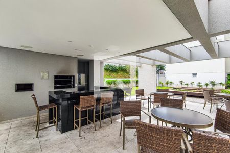 Apartamento à venda com 129m², 3 quartos e 3 vagas Apartamento à venda com 129m², 3 quartos e 3 vagasÁrea Comum - Churrasqueira