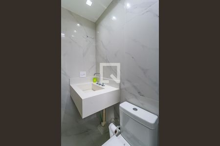 Apartamento à venda com 129m², 3 quartos e 3 vagas Apartamento à venda com 129m², 3 quartos e 3 vagasBanheiro Suíte 2