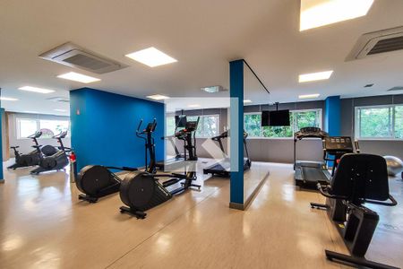 Apartamento à venda com 129m², 3 quartos e 3 vagas Apartamento à venda com 129m², 3 quartos e 3 vagasÁrea Comum - Academia