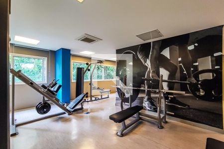 Apartamento à venda com 129m², 3 quartos e 3 vagas Apartamento à venda com 129m², 3 quartos e 3 vagasÁrea Comum - Academia