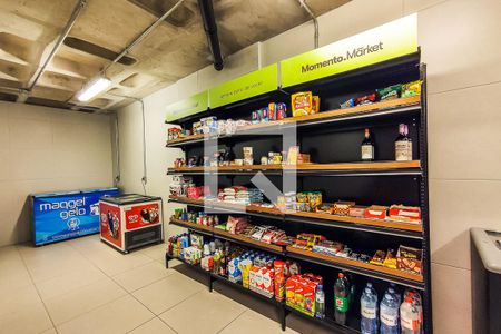 Apartamento à venda com 129m², 3 quartos e 3 vagas Apartamento à venda com 129m², 3 quartos e 3 vagasÁrea Comum - Mini Mercado