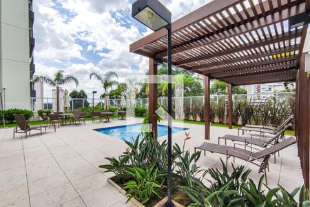 Apartamento à venda com 129m², 3 quartos e 3 vagas Apartamento à venda com 129m², 3 quartos e 3 vagasÁrea Comum - Piscinas