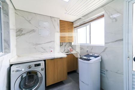 Apartamento à venda com 129m², 3 quartos e 3 vagas Apartamento à venda com 129m², 3 quartos e 3 vagasÁrea de Serviço