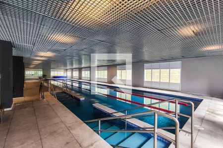 Apartamento à venda com 129m², 3 quartos e 3 vagas Apartamento à venda com 129m², 3 quartos e 3 vagasÁrea Comum - Piscina Coberta