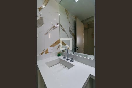 Apartamento à venda com 129m², 3 quartos e 3 vagas Apartamento à venda com 129m², 3 quartos e 3 vagasBanheiro Suíte 3