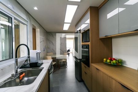 Apartamento à venda com 129m², 3 quartos e 3 vagas Apartamento à venda com 129m², 3 quartos e 3 vagasCozinha