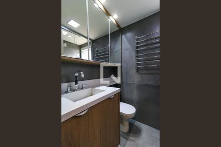 Apartamento à venda com 129m², 3 quartos e 3 vagas Apartamento à venda com 129m², 3 quartos e 3 vagasBanheiro Suíte 1