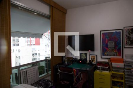 Apartamento à venda com 298m², 4 quartos e 2 vagas Apartamento à venda com 298m², 4 quartos e 2 vagasQuarto 1