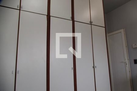 Apartamento à venda com 298m², 4 quartos e 2 vagas Apartamento à venda com 298m², 4 quartos e 2 vagasQuarto 2