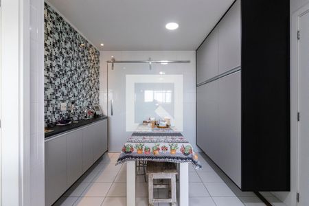 Apartamento à venda com 213m², 2 quartos e 3 vagasCozinha