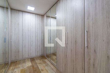 Apartamento à venda com 213m², 2 quartos e 3 vagasCloset da Suíte 2