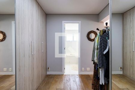 Apartamento à venda com 213m², 2 quartos e 3 vagasCloset da Suíte 2