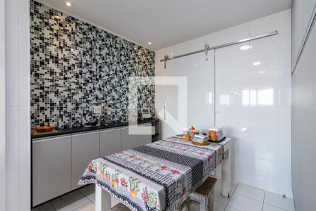 Apartamento à venda com 213m², 2 quartos e 3 vagasCozinha