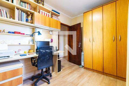 Casa à venda com 180m², 3 quartos e 3 vagas Casa à venda com 180m², 3 quartos e 3 vagasQuarto 2