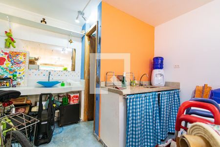 Casa à venda com 180m², 3 quartos e 3 vagas Casa à venda com 180m², 3 quartos e 3 vagasGaragem