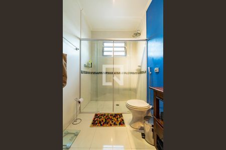 Casa à venda com 180m², 3 quartos e 3 vagas Casa à venda com 180m², 3 quartos e 3 vagasBanheiro Social