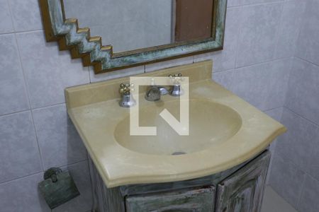 Casa à venda com 250m², 2 quartos e 3 vagasBanheiro 1