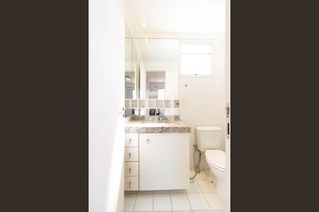 Apartamento à venda com 76m², 3 quartos e 1 vaga Apartamento à venda com 76m², 3 quartos e 1 vagaBanheiro Suíte
