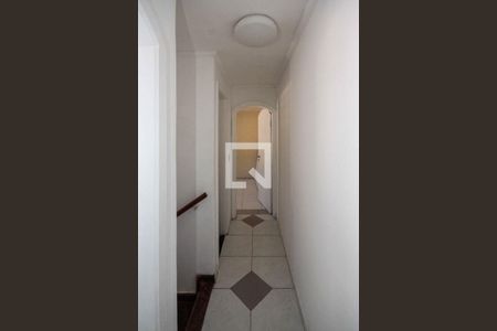 Corredor de casa para alugar com 2 quartos, 80m² em Jardim Sapopemba, São Paulo